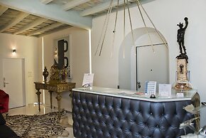 Pantheon Relais
