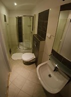 Brama Hostel