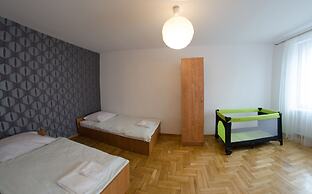 Brama Hostel