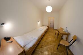 Brama Hostel