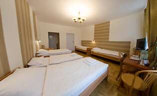 Brama Hostel