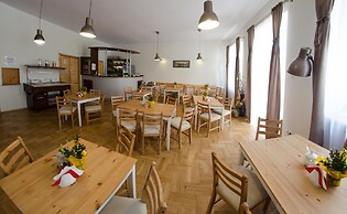 Brama Hostel