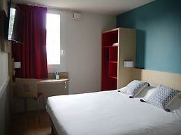 Kyriad Direct Mont De Marsan - St Avit