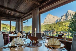 Saltria - your Alpine experience