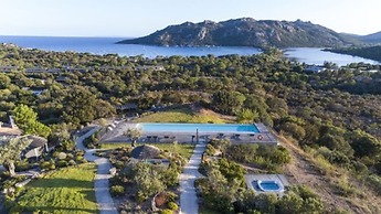 Domaine Santa Giulia Palace