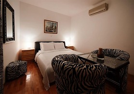 Nautica Apartments