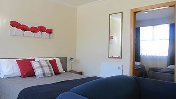 Cromwell Motel