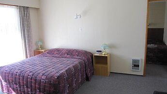 Cromwell Motel