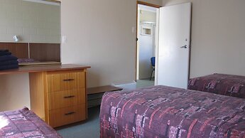 Cromwell Motel