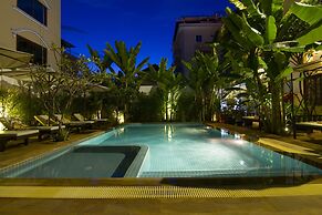 Apsara Centrepole Hotel