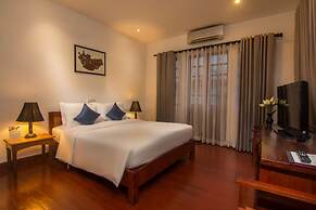 Apsara Centrepole Hotel