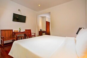 Apsara Centrepole Hotel