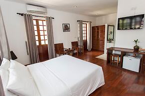Apsara Centrepole Hotel
