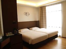 Marvin Suites Hotel