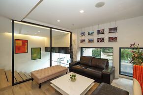Marvin Suites Hotel