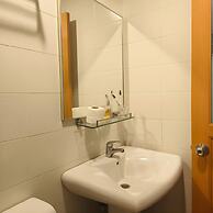 Leo Express Hotel