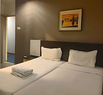 Leo Express Hotel