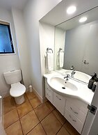 DeLorenzo's Studio Apartments