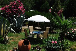 Pantheon Studios Apartments