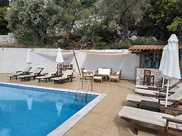 Skiathos Garden Cottages