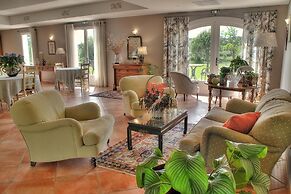 Hôtel La Bastide d'Iris