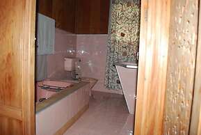 Wangnoo Houseboats