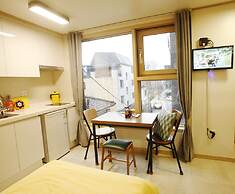 Lee & No Guesthouse
