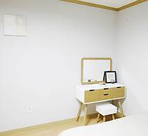 Lee & No Guesthouse