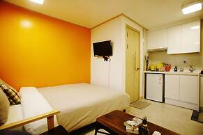 Lee & No Guesthouse