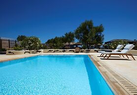 Black Rose Suites
