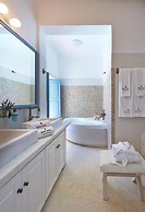 Black Rose Suites