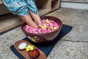 Bliss Surfer Hotel Legian