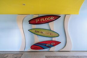 Bliss Surfer Hotel Legian