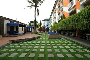 Bliss Surfer Hotel Legian