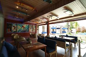 Bliss Surfer Hotel Legian