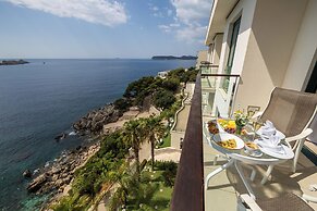 Royal Princess Hotel