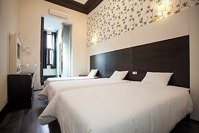 Alhambra Suites
