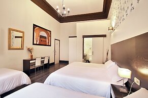Alhambra Suites