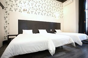 Alhambra Suites