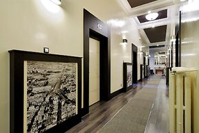 Alhambra Suites