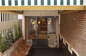 Isabella's House