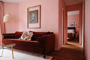 Isabella's House