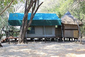 Ndhovu Safari Lodge - Campground