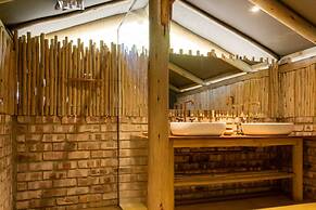 Ndhovu Safari Lodge - Campground