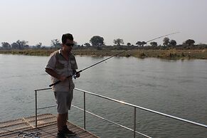 Ndhovu Safari Lodge - Campground