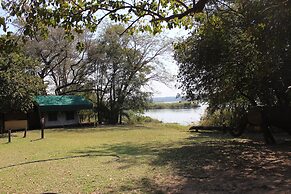 Ndhovu Safari Lodge - Campground