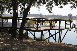 Ndhovu Safari Lodge - Campground
