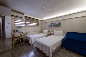 Elanaz Hotel