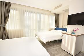Elanaz Hotel