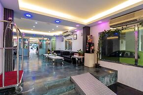 Frsan Plaza